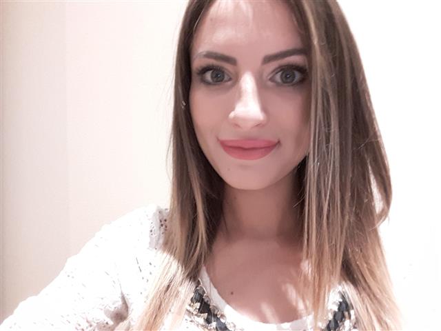 Zarte Frucht (19) aus Aurich sucht nette Kontakte